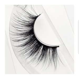 SILK LASHES